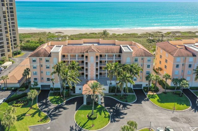 $699,000 | 3028 Windward Drive, Unit 1302 | South Beach - St. Lucie County