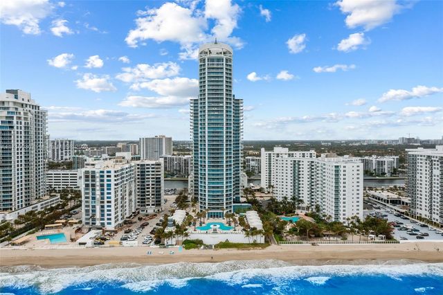 $8,500 | 3101 South Ocean Drive, Unit 401 | South Central Beach