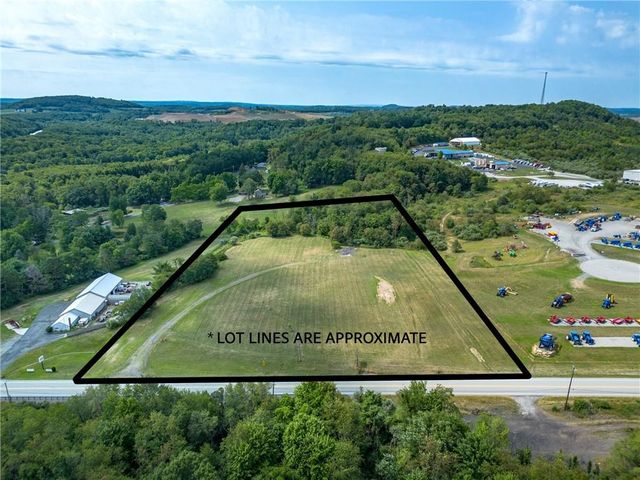 $299,900 | 2747 Lincoln Highway | Jenner Township - Somerset County