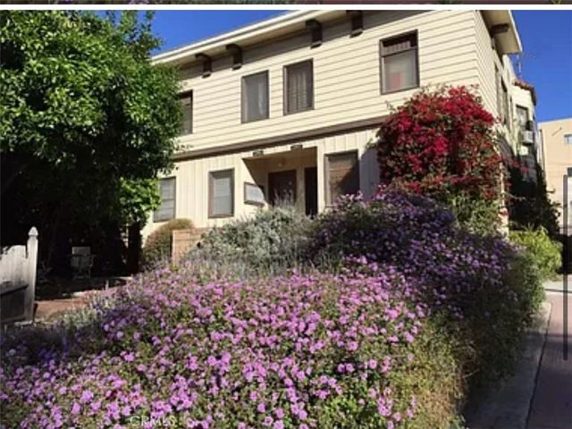 $2,100,000 | 5977 Franklin Avenue | Hollywood Hills East