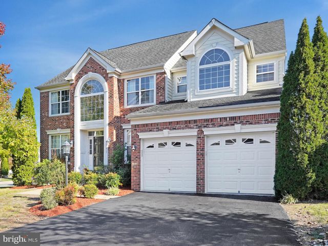 $869,900 | 2817 Compass Circle | Port Potomac