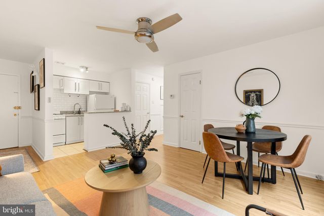 $399,000 | 513 12th Street Northeast, Unit 3 | Capitol Hill