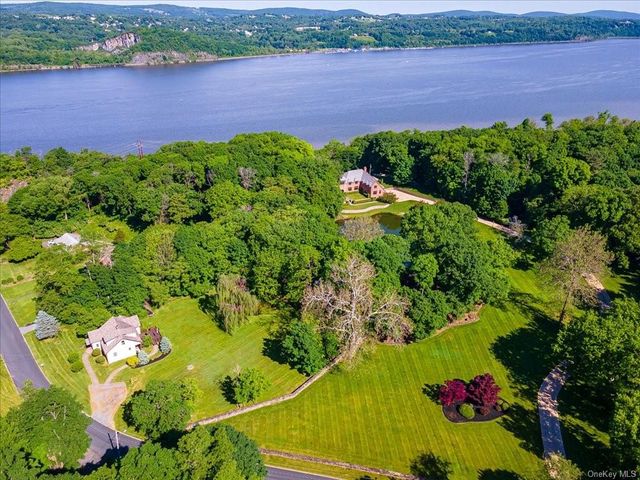 $5,750,000 | 19 Reed Road | New Hamburg