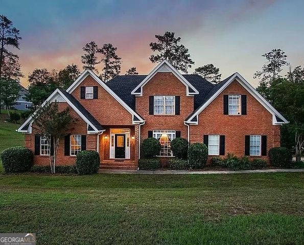 $699,500 | 177 Waters Edge Drive | Macon-Bibb County