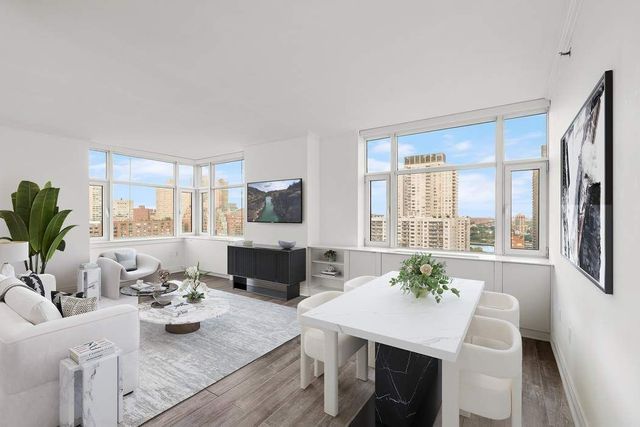 $1,950,000 | 404 East 76th Street, Unit 18A | Lenox Hill