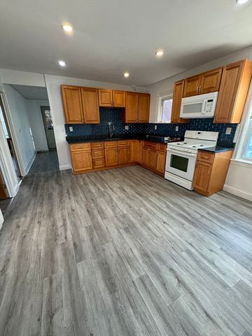 $2,200 | 14 Matteson Lane, Unit 2 | Whittenton