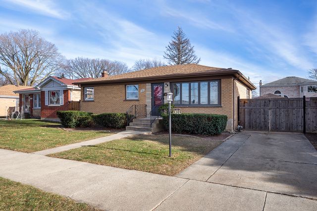 $400,000 | 9309 Luna Avenue | Morton Grove