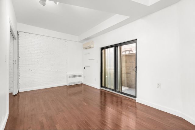 $3,500 | 207 East 21st Street, Unit 1B | Gramercy