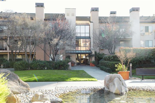 $575,000 | 39109 Guardino Drive, Unit 239 | Central Downtown Fremont