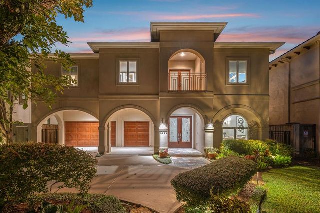 $1,700,000 | 4924 Valerie Street | Bellaire