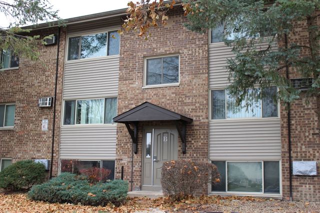 $1,250 | 125 Twin Oaks Drive, Unit 124 | Joliet