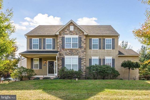 $699,900 | 957 Ivy Lane | Pottsgrove