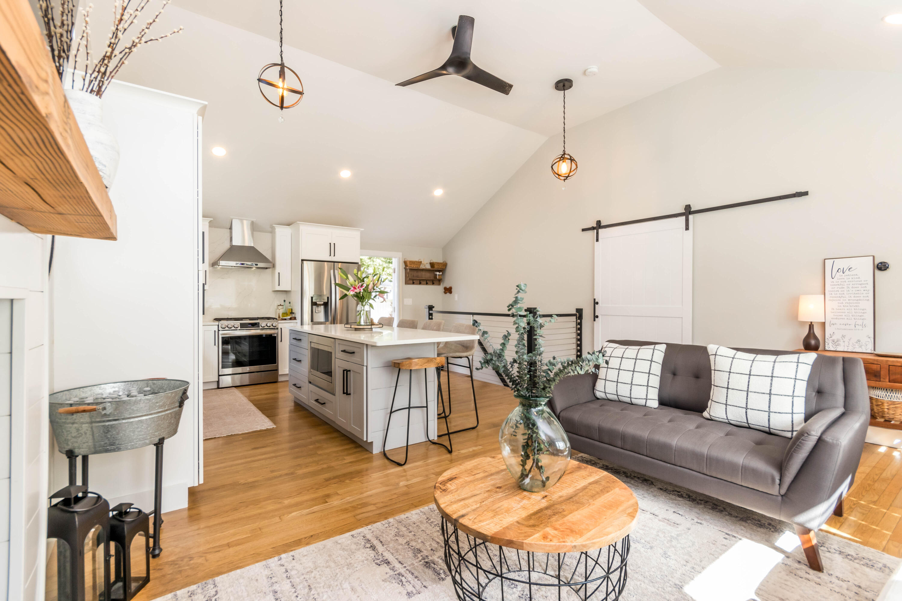 Open cathedral living/kitchen