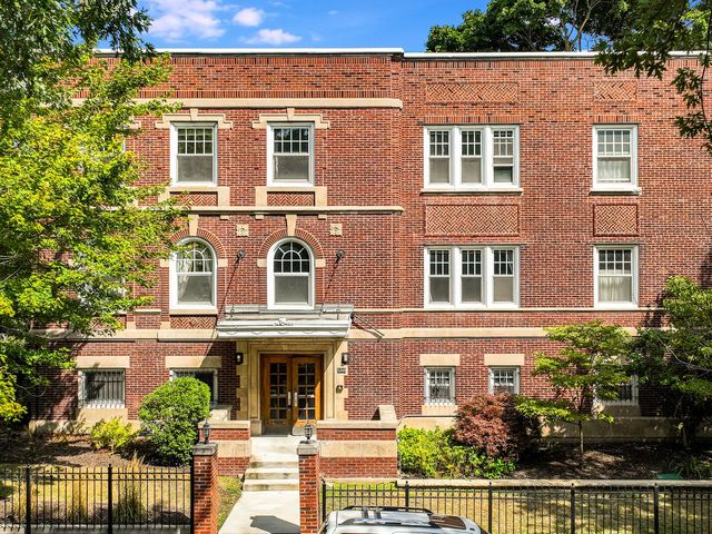 $1,606,000 | 5345 South University Avenue | Hyde Park