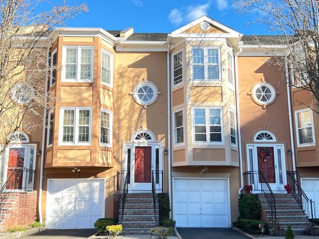 $400,000 | 2675 Park Avenue, Unit 8 | Brooklawn-St. Vincent