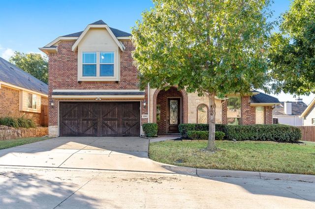 $719,000 | 106 Ridgewood Drive | Euless