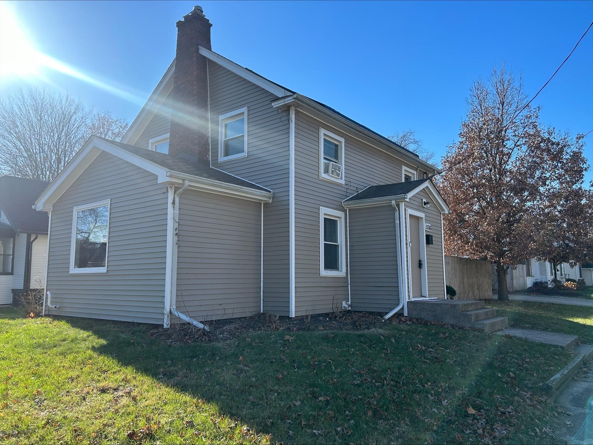 a front view of house with yard