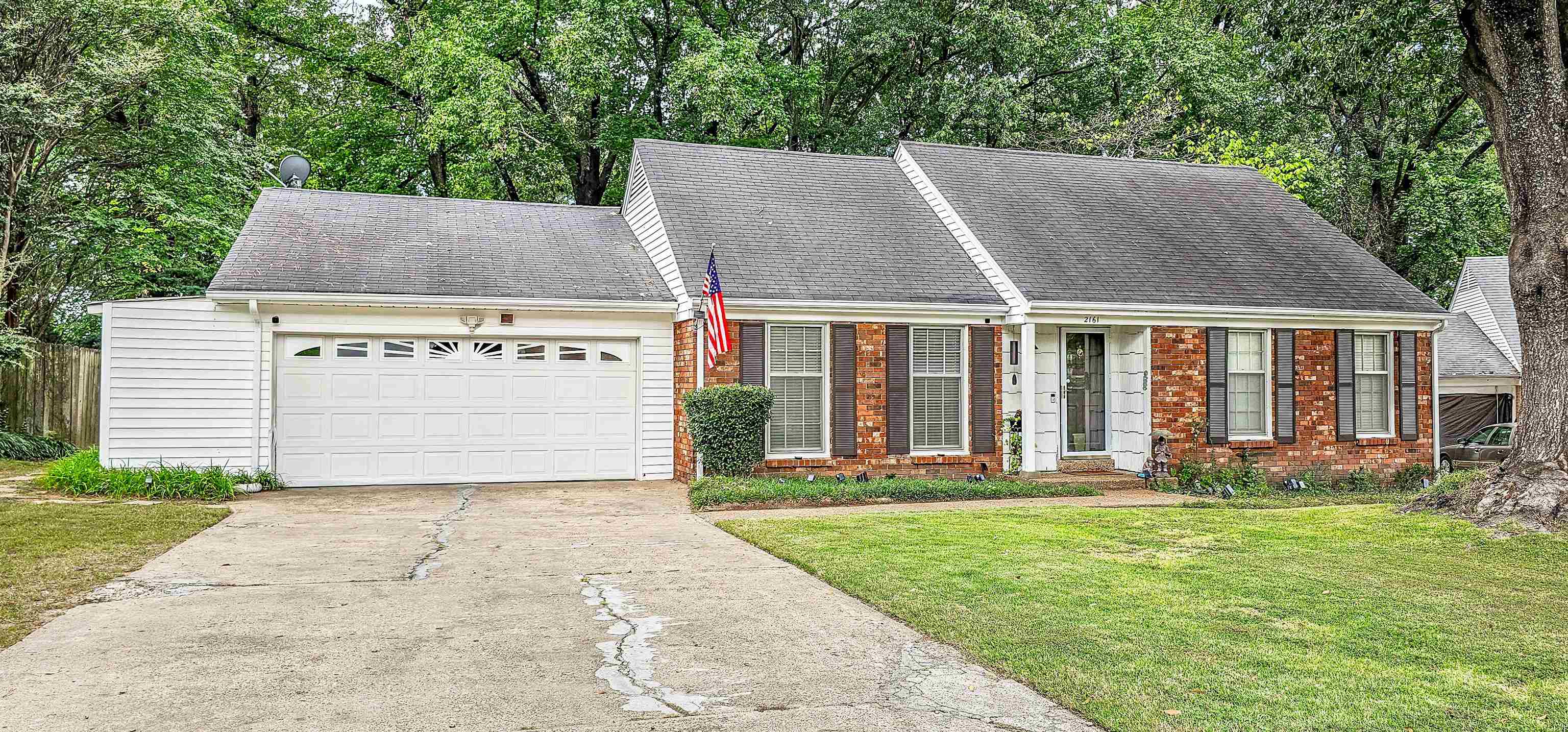 front view of house with a yard