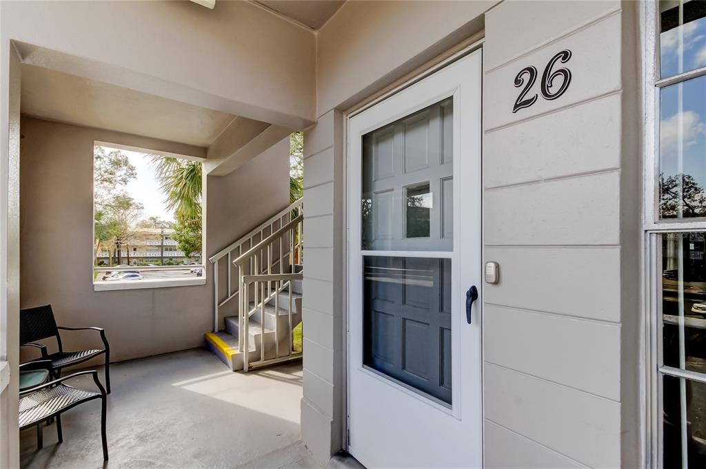 a view of an entryway with workspace