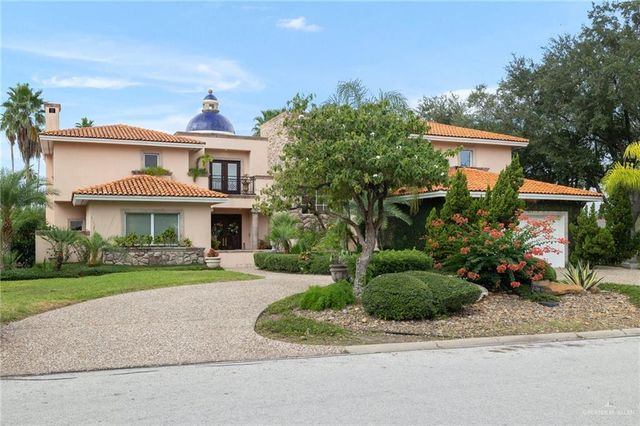 $1,425,000 | 1617 Palm Valley Circle | Palm Valley