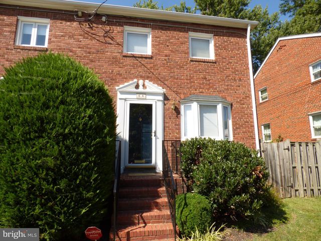 $3,450 | 6 East Myrtle Street, Unit A | Potomac West