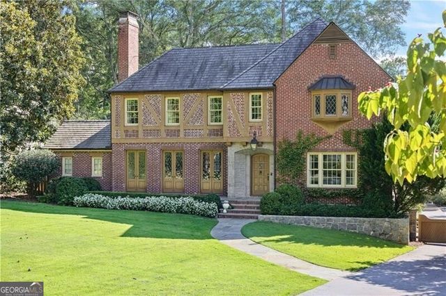 $3,895,000 | 106 Peachtree Battle Avenue Northwest | Peachtree Battle Alliance