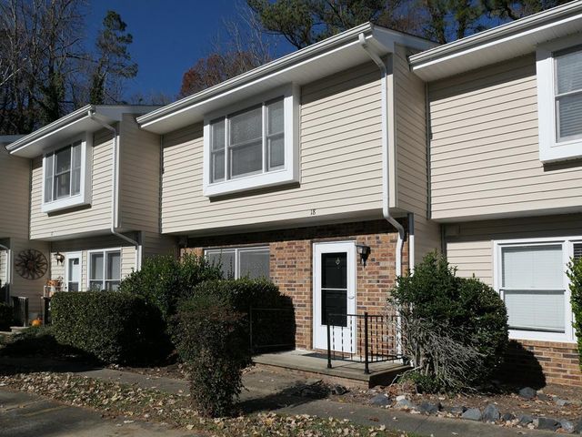 $1,300 | 875 Martin Luther King Junior Boulevard, Unit 18 | Salem Court