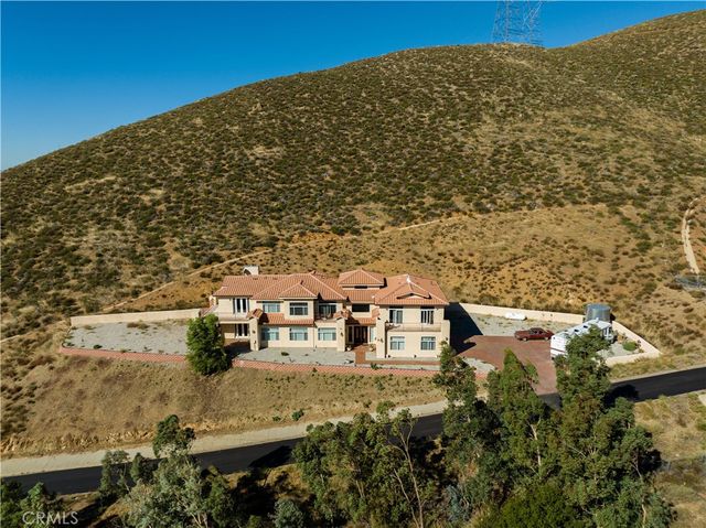 $888,000 | 9455 Hierba Road | Agua Dulce