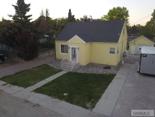 $299,900 | 166 West Lincoln Avenue | Aberdeen