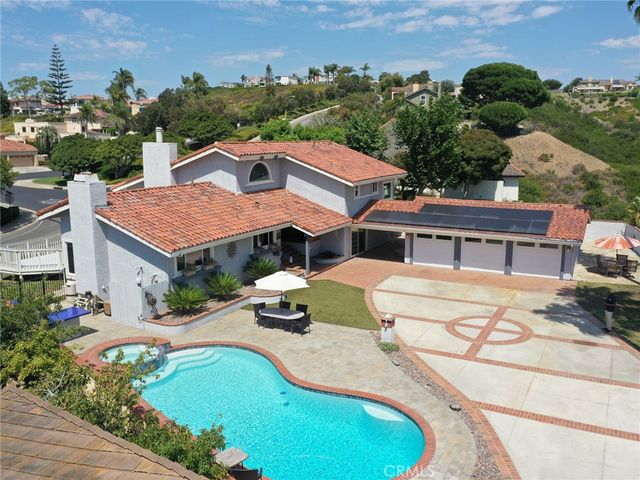 $2,795,000 | 120 Via Zapata | Southeast San Clemente