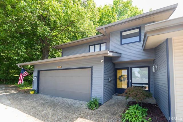 $399,900 | 3136 East Moores Pike | Bloomington