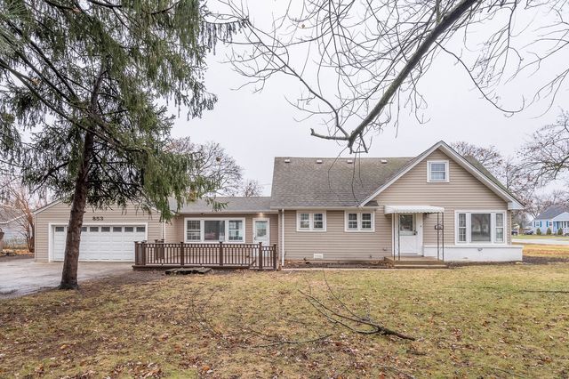 $374,900 | 853 North Prater Avenue | Leyden Township - Cook County