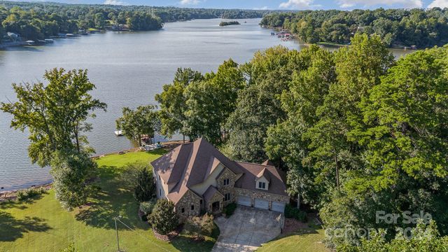 $2,000,000 | 3032 Sadler Road | Dixie-Berryhill