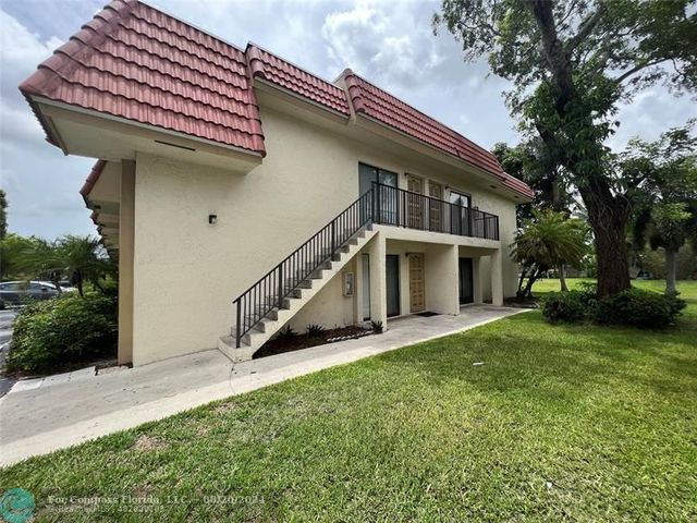 $209,900 | 11116 Royal Palm Boulevard, Unit 210 | Country Club