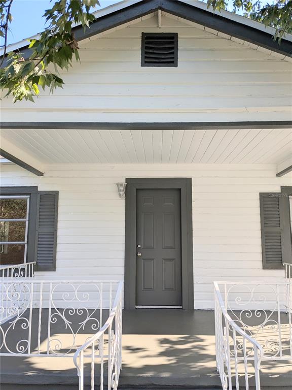 a view of front door