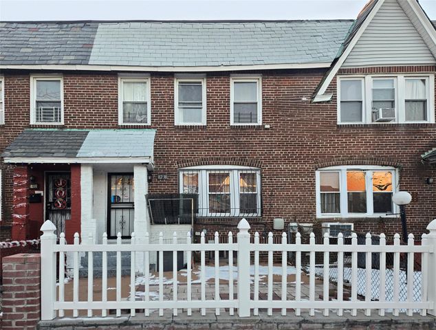 $660,000 | 112-38 205th Street | Hollis