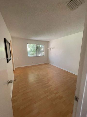 $185,000 | 2134 Northwest 57th Avenue, Unit 13A | Lauderhill