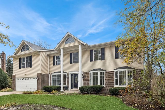 $760,000 | 1137 Barcroft Court | Naperville