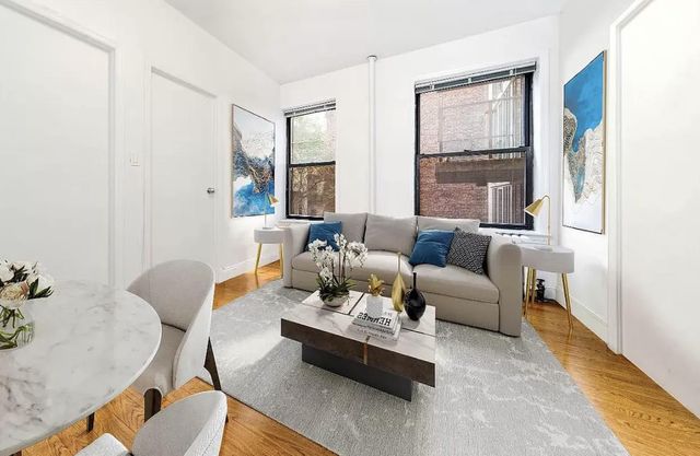 $3,350 | 411 West 45th Street, Unit 6 | Hell's Kitchen