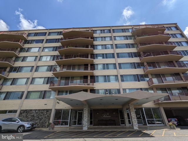 $250,000 | 5353 Columbia Pike, Unit 208 | Columbia Heights West