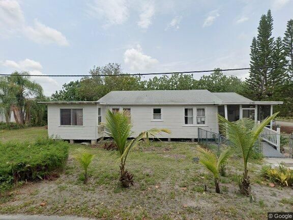 $600,000 | 12180 Southeast Vesta Avenue | Hobe Sound