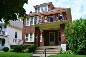 $2,200 | 3913 North Farwell Avenue, Unit 3913 | Shorewood