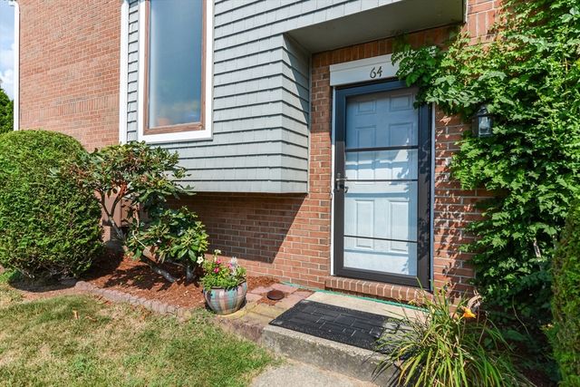 $490,000 | 64 Laurelwood Drive, Unit 64 | West Stoughton