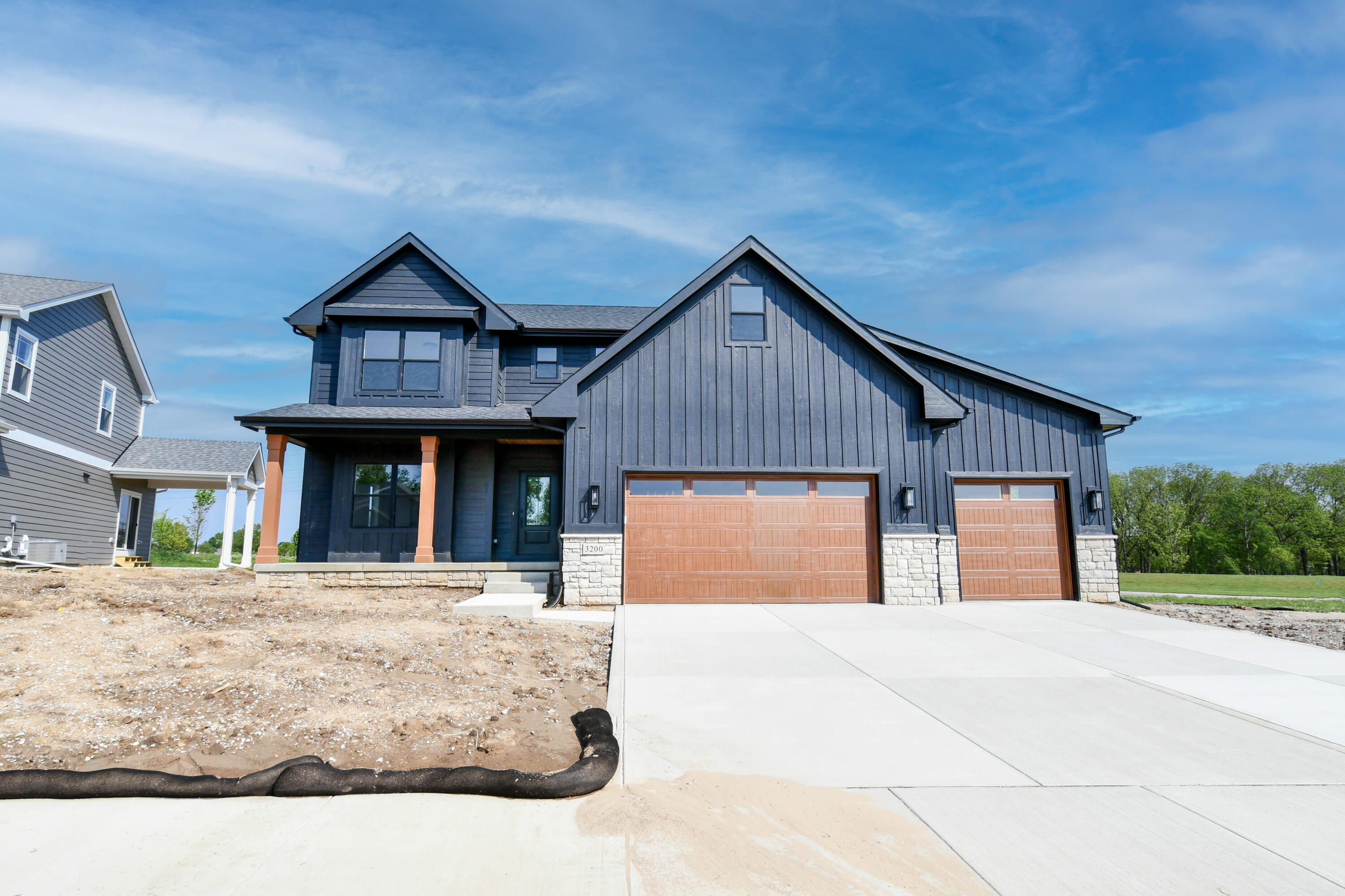 a house view with a outdoor space