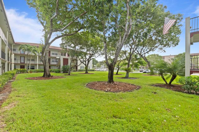 $1,675 | 13455 Southwest 3rd Street, Unit 307S | Century Village