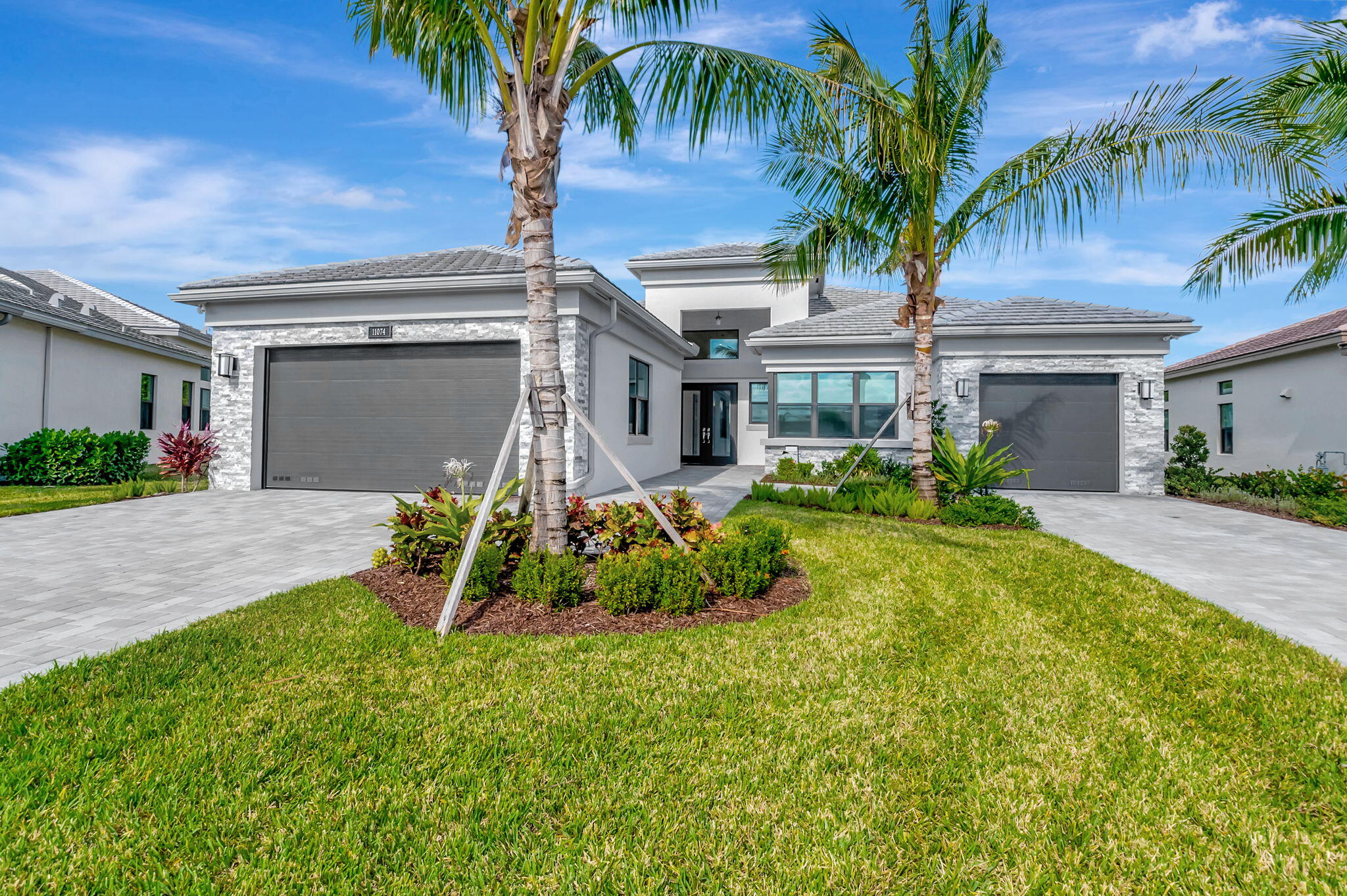 front view of house with a yard