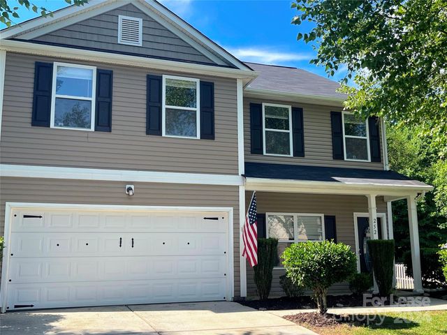 $2,100 | 252 Flanders Drive | Mooresville