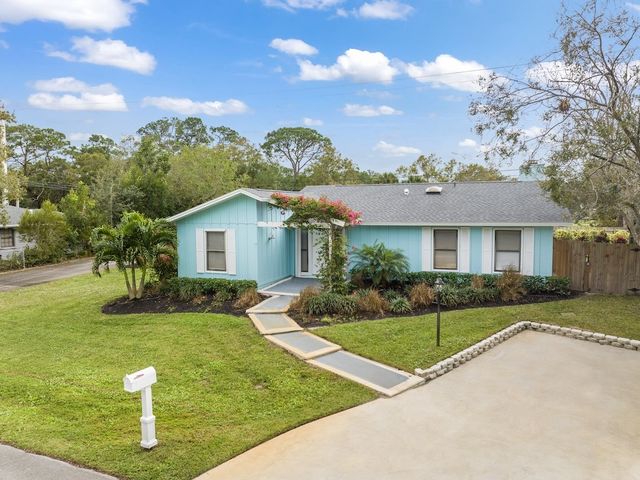 $425,000 | 4765 8th Place | Vero Beach South