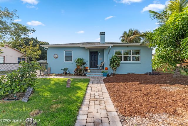 $399,900 | 607 East Fee Avenue | La Bertha Lawn