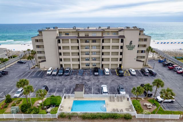 $789,000 | 780 Sundial Court, Unit 2002 | Santa Rosa Island